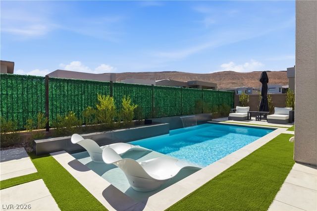 10741 Steel Ridge Court, Las Vegas, NV 89135