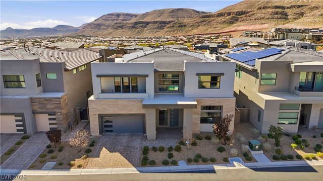 10741 Steel Ridge Court, Las Vegas, NV 89135