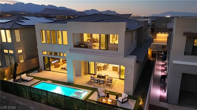 10741 Steel Ridge Court, Las Vegas, NV 89135