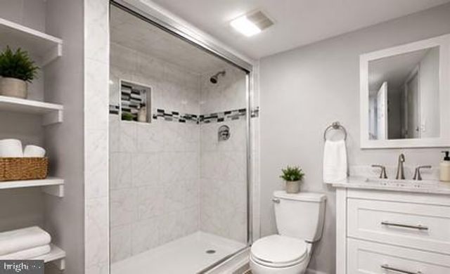 413 PAXSON AVE, Trenton, NJ 08690