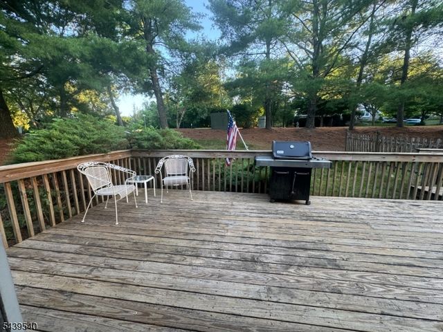 1 Cliffside Ct, Hardyston Twp., NJ 07419