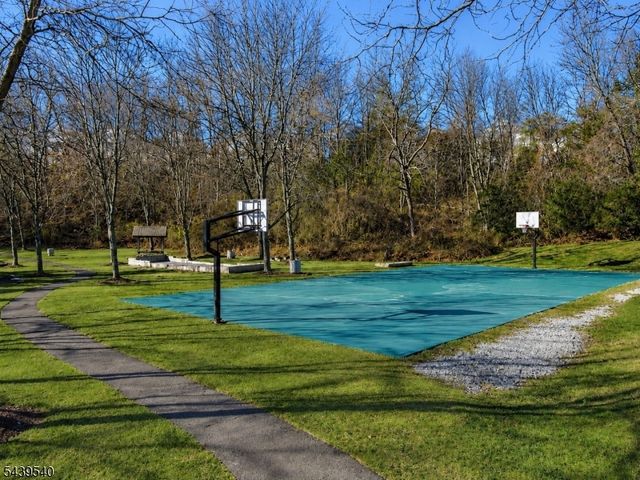 1 Cliffside Ct, Hardyston Twp., NJ 07419