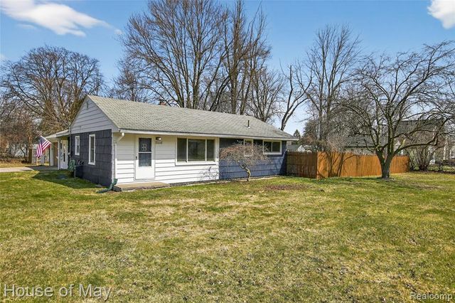 2648 Corey Street, Waterford, MI 48328