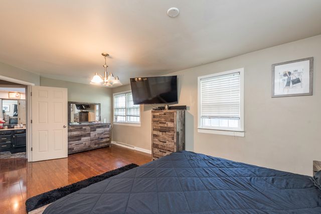 2408 Elim Avenue, Zion, IL 60099