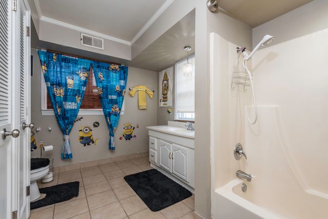 2408 Elim Avenue, Zion, IL 60099