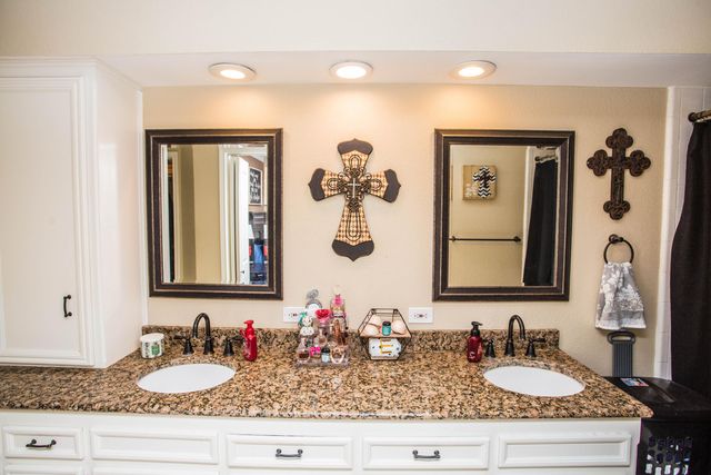 7802 Zoar Avenue, Lubbock, TX 79424