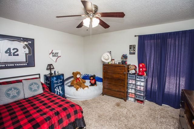 7802 Zoar Avenue, Lubbock, TX 79424