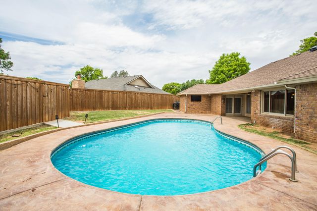 7802 Zoar Avenue, Lubbock, TX 79424