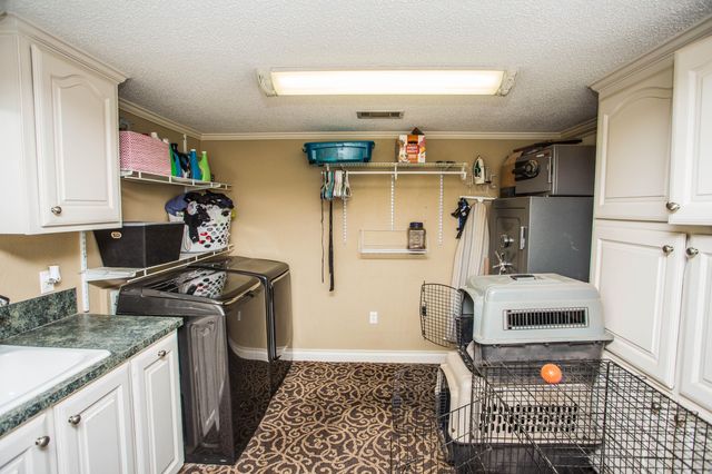 7802 Zoar Avenue, Lubbock, TX 79424