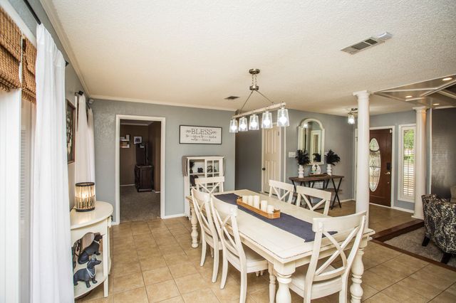 7802 Zoar Avenue, Lubbock, TX 79424