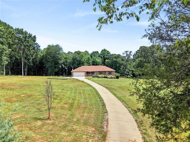 402 Renee Road, Pendergrass, GA 30567