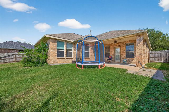2019 Preston Park, Rosenberg, TX 77471
