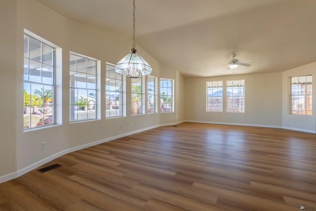 13621 E 55 Dr, Yuma, AZ 85367