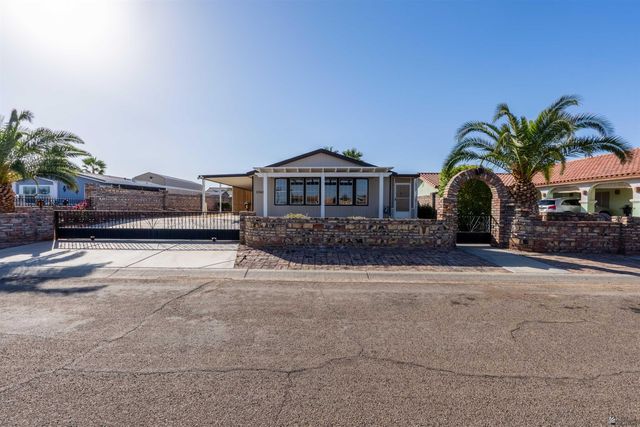 13621 E 55 Dr, Yuma, AZ 85367