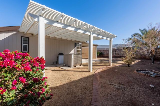 13621 E 55 Dr, Yuma, AZ 85367