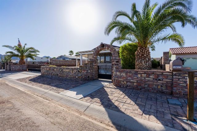 13621 E 55 Dr, Yuma, AZ 85367