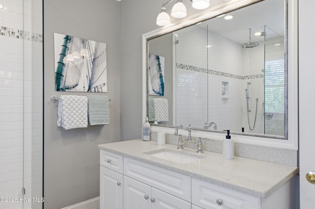 5252 Masonboro Harbour Drive, Wilmington, NC 28409