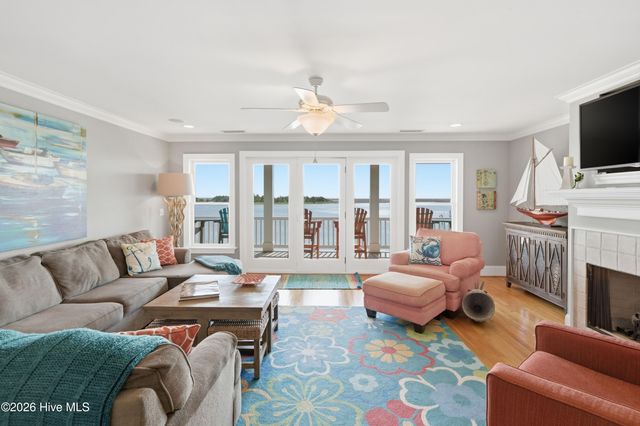 5252 Masonboro Harbour Drive, Wilmington, NC 28409