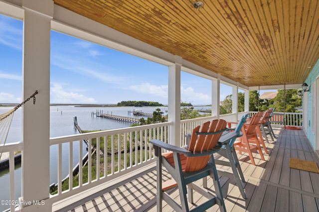 5252 Masonboro Harbour Drive, Wilmington, NC 28409