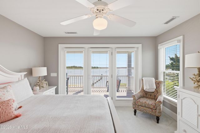 5252 Masonboro Harbour Drive, Wilmington, NC 28409