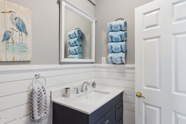 5252 Masonboro Harbour Drive, Wilmington, NC 28409