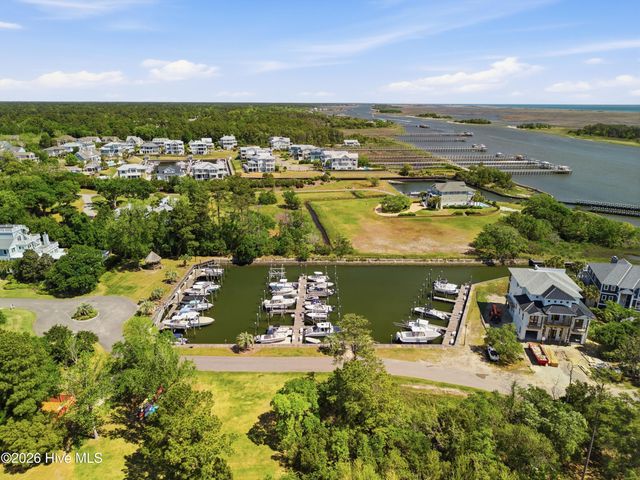 5252 Masonboro Harbour Drive, Wilmington, NC 28409