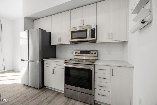 2441 Campus Shore Drive 109, Raleigh, NC 27606