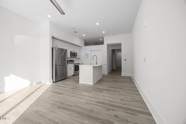 2441 Campus Shore Drive 109, Raleigh, NC 27606