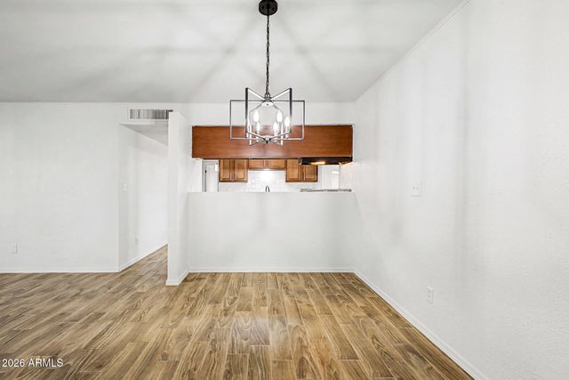 9112 E VINE Avenue, Mesa, AZ 85208