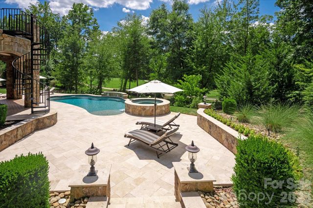 1100 Seminole Drive, Fort Mill, SC 29707