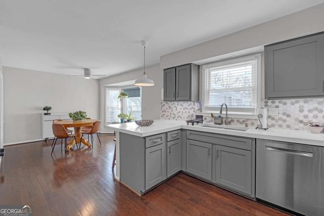 1206 Defoor Court NW 2A, Atlanta, GA 30318