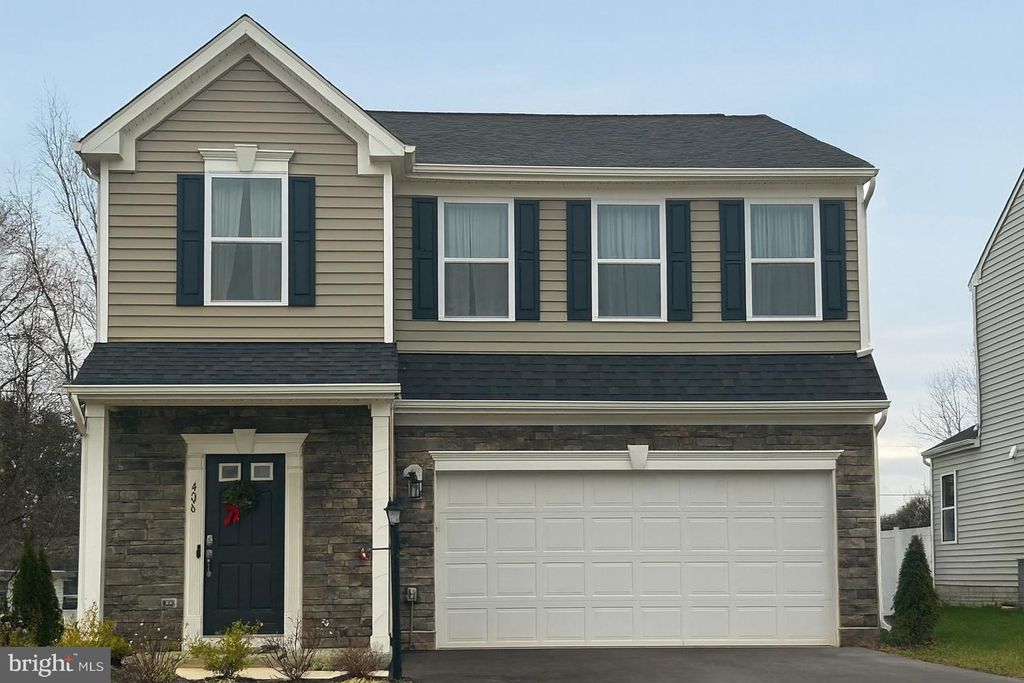 406 FREEMAN ST, Ranson, WV 25438