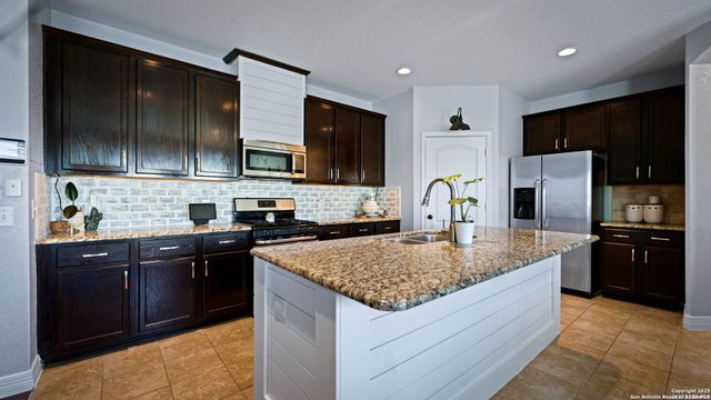 3514 Volunteer Way, New Braunfels, TX 78132