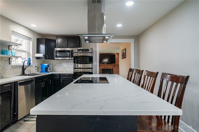 6925 Park Vista Road, Englewood, OH 45322