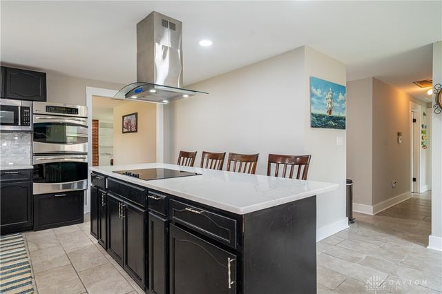 6925 Park Vista Road, Englewood, OH 45322