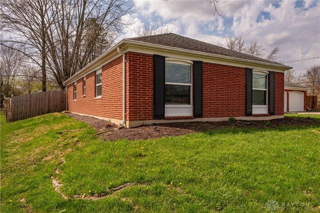 6925 Park Vista Road, Englewood, OH 45322