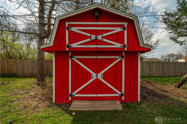 6925 Park Vista Road, Englewood, OH 45322