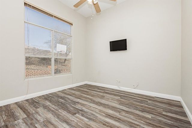 6880 Royal Heritage Court, Las Vegas, NV 89110