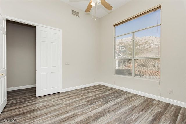 6880 Royal Heritage Court, Las Vegas, NV 89110