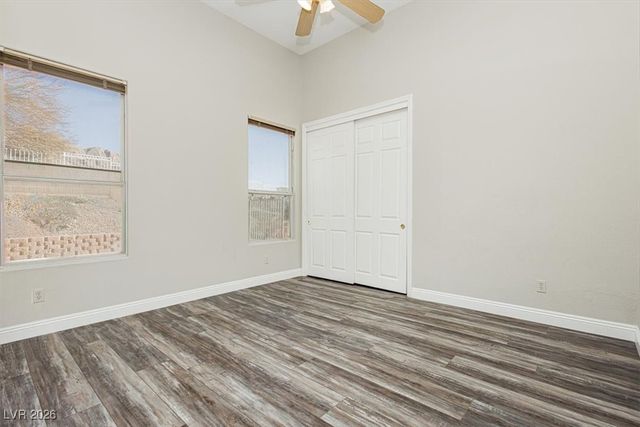 6880 Royal Heritage Court, Las Vegas, NV 89110