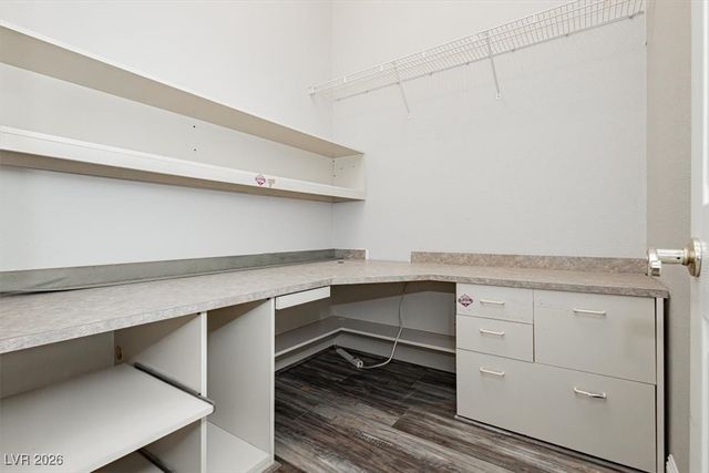 6880 Royal Heritage Court, Las Vegas, NV 89110