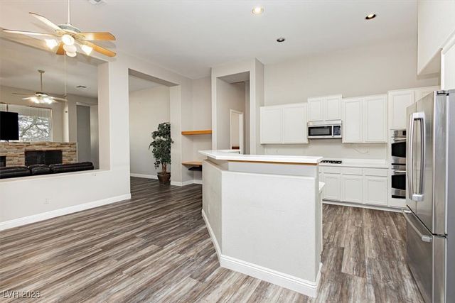 6880 Royal Heritage Court, Las Vegas, NV 89110