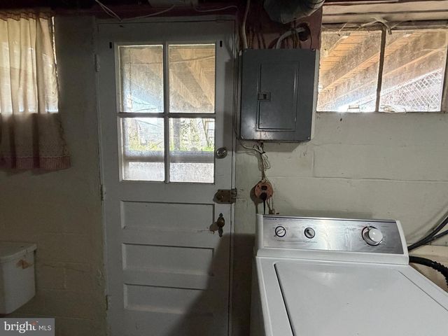 1403 DARTMOUTH AVE, Baltimore, MD 21234