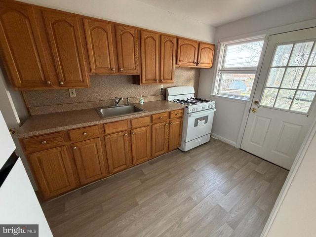 1403 DARTMOUTH AVE, Baltimore, MD 21234