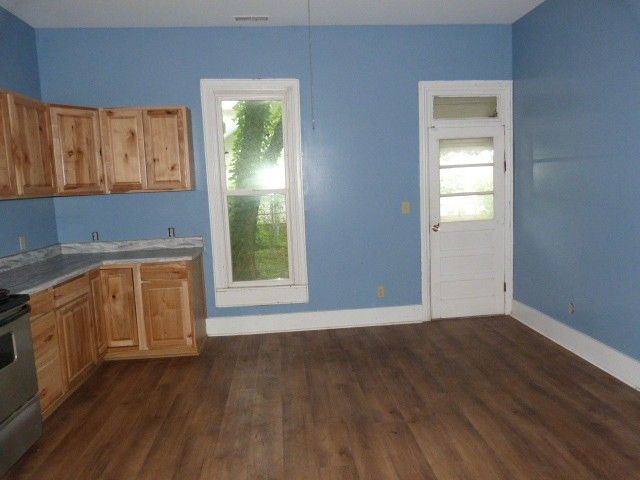 410 S Franklin St, S, Tullahoma, TN 37388