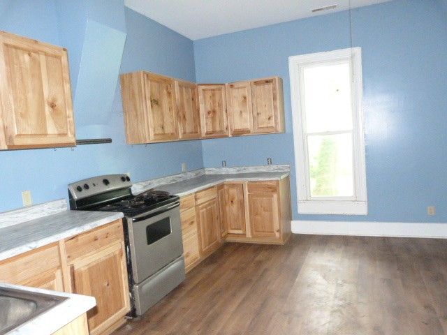 410 S Franklin St, S, Tullahoma, TN 37388