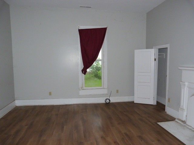 410 S Franklin St, S, Tullahoma, TN 37388