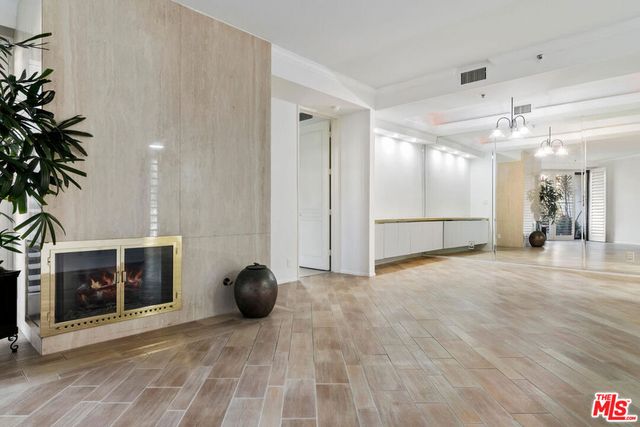 2131 Century Park Lane 118, Los Angeles, CA 90067