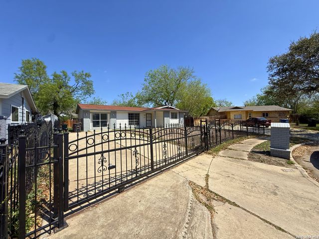 2103 Abacus, San Antonio, TX 78224