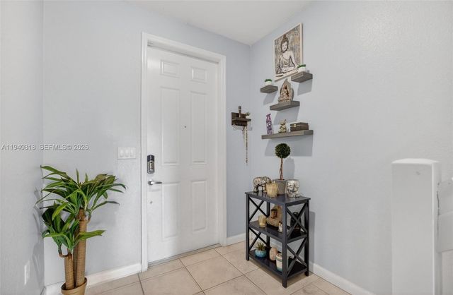 3756 NE 1st St, Homestead, FL 33033